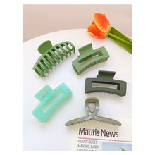 Load image into Gallery viewer, Green Hair Clip Hairpin Acrylic Simple Headgear Hair Clip Hairpin Temperament All-match Hair Accessories
