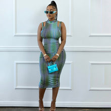 Load image into Gallery viewer, Street Shooting Fashion Plaid Print Gradient Color Round Neck Elegant Women Long Slim Fit Hip Dress
