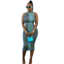 Load image into Gallery viewer, Street Shooting Fashion Plaid Print Gradient Color Round Neck Elegant Women Long Slim Fit Hip Dress
