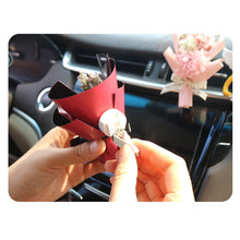 Load image into Gallery viewer, Creative Car Air Outlet Perfume Decoration Car Immortal Dried Bouquet Small Fresh Air Conditioning Mouth Fragrance Clip
