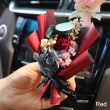 Load image into Gallery viewer, Creative Car Air Outlet Perfume Decoration Car Immortal Dried Bouquet Small Fresh Air Conditioning Mouth Fragrance Clip
