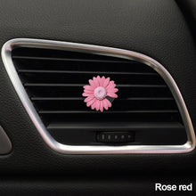 Load image into Gallery viewer, 1Pc Car Air Vent Clips Air Conditioning Small Daisy Aromatherapy Decor Clip Freshener Interior Outlet Vent Perfume

