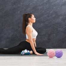 Load image into Gallery viewer, TPR Fascia Ball Foot Fitness Massage Ball Deep Acupoint Muscle Relaxation Shoulder Cervical Fitness Yoga Hand Hold Meridian Ball
