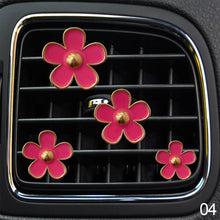 Load image into Gallery viewer, 4Pcs/Set Car Outlet Vent Perfume Clips Freshener Air Conditioning Aromatherapy Small Daisy Interior Decoration Supplies
