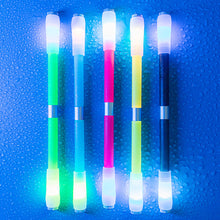 Load image into Gallery viewer, 1PC Spinning Pen Creative Flash Rotating Gaming Pens Rotating Pen With Led Flash For Kids Students Gift Stationery

