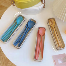 Load image into Gallery viewer, 4PCS/Set Wheat Straw Spoon Fork Chopsticks With Box Students Tableware Travel Portable Dinnerware Kitchen Accessories
