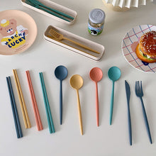 Load image into Gallery viewer, 4PCS/Set Wheat Straw Spoon Fork Chopsticks With Box Students Tableware Travel Portable Dinnerware Kitchen Accessories

