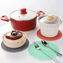 Load image into Gallery viewer, Silicone Mat Coaster Food Grade Material Placemat Non-slip Table Mat Kitchen Accessories Gadgets Round Cup Mat
