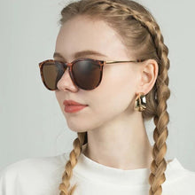 Load image into Gallery viewer, Fashion Round Frame Sunglasses Metal Frame Sunglasses Outdoor UV Protection Sunglasses For Men Women
