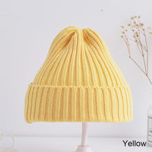 Load image into Gallery viewer, Children Knitted Hat Candy Color Knitted Hat Autumn and Winter Warm Knitted Hat Comfortable Breathable Knitted Hat for Kids
