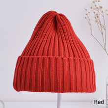 Load image into Gallery viewer, Children Knitted Hat Candy Color Knitted Hat Autumn and Winter Warm Knitted Hat Comfortable Breathable Knitted Hat for Kids
