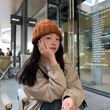Load image into Gallery viewer, Retro Versatile Woolen Hat Thickened Warm Twist Knit Hat Ear-protection Woolen Hat Solid Color Knit Hat for Men Women
