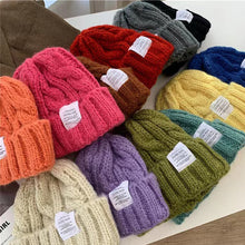 Load image into Gallery viewer, Retro Versatile Woolen Hat Thickened Warm Twist Knit Hat Ear-protection Woolen Hat Solid Color Knit Hat for Men Women
