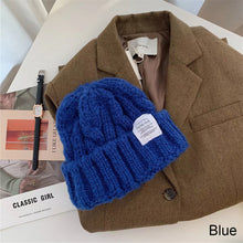 Load image into Gallery viewer, Retro Versatile Woolen Hat Thickened Warm Twist Knit Hat Ear-protection Woolen Hat Solid Color Knit Hat for Men Women

