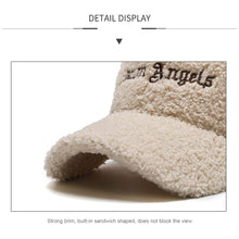 Load image into Gallery viewer, Women Men Lamb Wool Thermal Baseball Cap Fashionable Versatile Cap Casual Adjustable Lamb Wool Cap for Autumn and Winter
