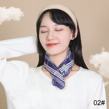 Load image into Gallery viewer, Graphene Electric Heating Scarf USB Charging Winter Warm Scarf Portable Foldable Intelligent Heating Scarf for Women
