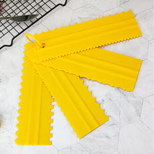Load image into Gallery viewer, 4Pcs/set Cake Scraper Pattern Icing Comb DIY Baking Tools Cream Scraper Fondant Mousse Spatula Pastry Cake Decorating Tools
