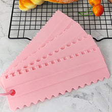 Load image into Gallery viewer, 4Pcs/set Cake Scraper Pattern Icing Comb DIY Baking Tools Cream Scraper Fondant Mousse Spatula Pastry Cake Decorating Tools
