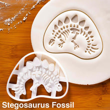 Load image into Gallery viewer, Dinosaur Cookie Cutters Mold Dinosaur Biscuit Embossing Mould Sugarcraft Dessert Baking Mold Cake Kitchen Accessories Tool
