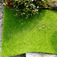 Load image into Gallery viewer, Aritificial Square Lawn Piece for Fish Tank Aquarium Microlandschaft Decoration Grass Moss Mat 15*15cm
