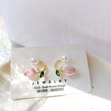 Load image into Gallery viewer, Pink Tulip Earrings Fashion Creative Design Alloy Ear Studs Earrings Women Temperamental Earrings Jewelry
