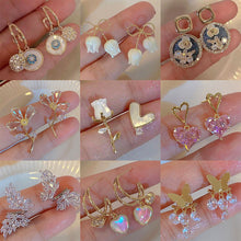 Load image into Gallery viewer, Fashion Vintage Earrings Niche Alloy Ear Studs Earrings Women Temperamental Earrings Jewelry Accessories
