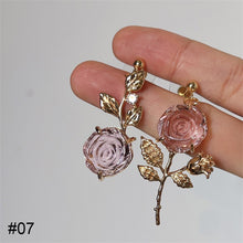 Load image into Gallery viewer, Fashion Vintage Earrings Niche Alloy Ear Studs Earrings Women Temperamental Earrings Jewelry Accessories
