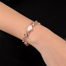 Load image into Gallery viewer, Opal Leaf Bracelet Temperament Versatile Rose Gold Adjustable Bracelet Women Stylish Hand Jewelry Gift
