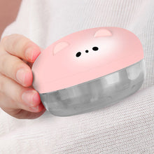 Load image into Gallery viewer, USB Rechargeable Electric Lint Remover Fluff Pellets Cut Fuzz Pellet Trimmer Machine Portable Sweater Shaver Fuzz Spooling Machine Pellets Removal Cutter
