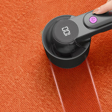 Load image into Gallery viewer, USB Rechargeable Electric Lint Remover Fluff Pellets Cut Fuzz Pellet Trimmer Machine Portable Sweater Shaver Fuzz Spooling Machine Pellets Removal Cutter
