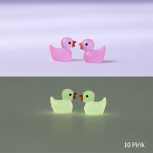 Load image into Gallery viewer, 5/10/20Pcs Mini Luminous Resin Ducks Glow in The Dark Miniature Ornament Tiny Ducks For DIY Car Garden Dollhouse Micro Landscape
