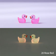 Load image into Gallery viewer, 5/10/20Pcs Mini Luminous Resin Ducks Glow in The Dark Miniature Ornament Tiny Ducks For DIY Car Garden Dollhouse Micro Landscape

