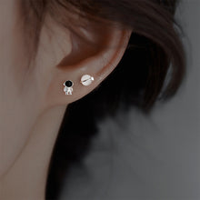 Load image into Gallery viewer, Niche Asymmetric Opal Star Earrings Temperamental Silver Astronaut Earrings Ear Studs Jewelry Accessories
