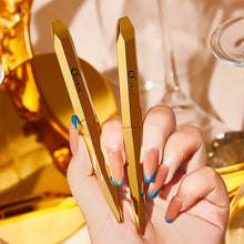 Load image into Gallery viewer, Lipstick Moisturizing Prevent Dryness Remove Dead Skin Fade Lip Lines Women Lip Blam Cosmetics Temperature Change Lipstick
