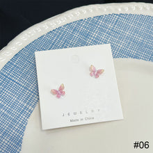 Load image into Gallery viewer, Stereoscopic Butterfly Earrings Alloy Delicate Ear Studs Temperamental Versatile Earrings Jewelry Accessories
