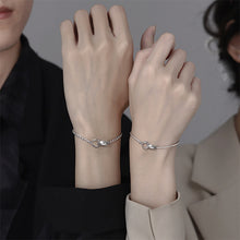 Load image into Gallery viewer, Stylish Simple Two-ring Interlocking Couple Bracelet Versatile Copper Bracelet Hand Jewelry for Women Men

