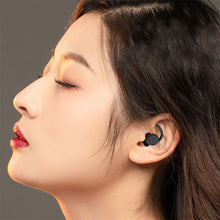 Load image into Gallery viewer, Soft Noise Reduction Ear Plugs Sleep Anti-Noise heart black Soundproof Professional Mute Silicone Ears Earplug Travel Earplugs
