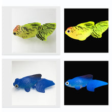 Load image into Gallery viewer, Artificial Aquarium Goldfish Glow In The Dark Ornament Fish Tank Jellyfish For Garden Ornament Fish Tank Decoration
