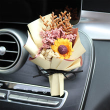Load image into Gallery viewer, Car Air Outlet Perfume Decoration Immortal Dried Bouquet Small Fresh Air Conditioning Mouth Gypsophila paniculata Fragrance Clip
