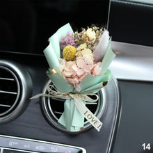 Load image into Gallery viewer, Car Air Outlet Perfume Decoration Immortal Dried Bouquet Small Fresh Air Conditioning Mouth Gypsophila paniculata Fragrance Clip
