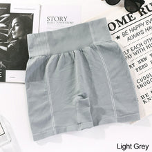 Load image into Gallery viewer, Women High Waist Workout Shorts Sport Shorts Seamless Fitness Shorts Cycling Shorts Scrunch Butt Yoga shorts Gym Leggings
