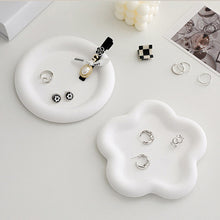 Load image into Gallery viewer, Ins Plate Heart Circle Gypsum Jewelry Plate Snacks Dessert Storage Tray Enamel Trinket Dish Photography Props
