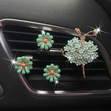 Load image into Gallery viewer, 4Pcs Car Air Conditioner Vent Daisy Perfume Clip Exquisite Decoration for for Girl Women's Car Accessories
