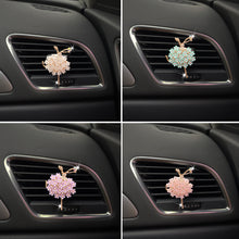 Load image into Gallery viewer, 4Pcs Car Air Conditioner Vent Daisy Perfume Clip Exquisite Decoration for for Girl Women's Car Accessories
