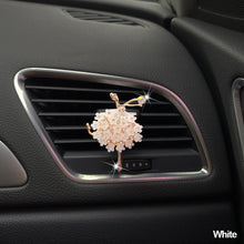 Load image into Gallery viewer, 4Pcs Car Air Conditioner Vent Daisy Perfume Clip Exquisite Decoration for for Girl Women's Car Accessories
