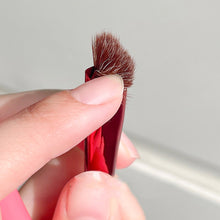 Load image into Gallery viewer, Square Four-corner Beveled Eyebrow Brush Filled Hairline Concealer Brush Multi-purpose Portable Makeup Brush
