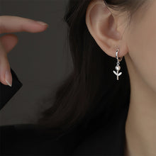 Load image into Gallery viewer, Exquisite Tulip Ear Buckle Earring Fashion Simple Flower Earring Jewelry Accessory Women Elegant Earing
