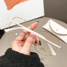 Load image into Gallery viewer, Fashion Large Frame Anti Blue Light Glasses Metal Frame Glasses Lightweight Comfortable Transparent Glasses For Women Men
