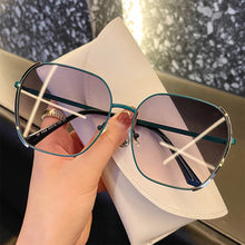 Load image into Gallery viewer, Fashion Large Frame Sunglasses Comfortable Unpolarized Sunglasses UV Protection Metal Frame Outdoor Sunglasses
