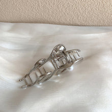 Load image into Gallery viewer, Exquisite Pearl Wave Hairpin Fashion Temperamental Alloy Hair Clip Headwear Hair Accessories for Women
